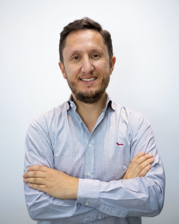 Dr. Daniel Torres Larco 2